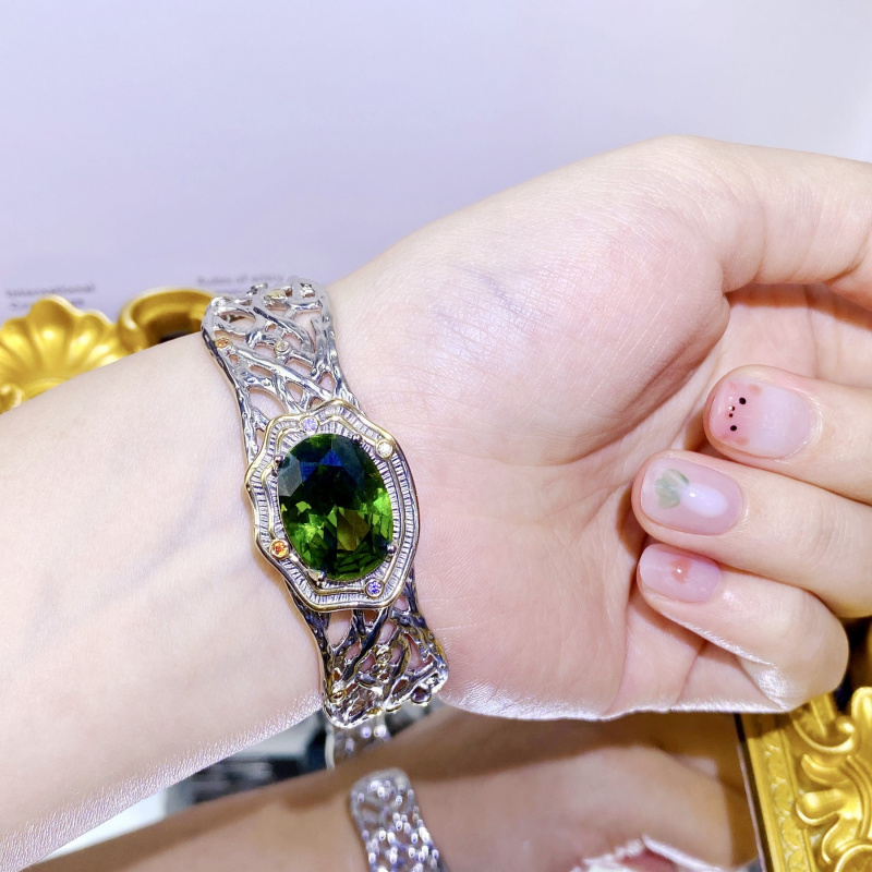 Used Jewelry Watches - Set di collana con ciondolo 'Ghost