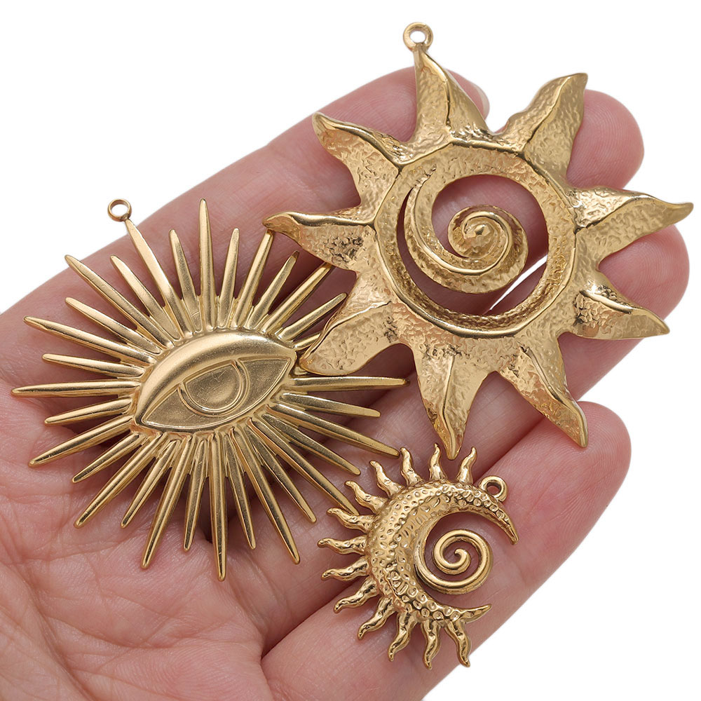 5 ciondoli rotondi vintage in  - Moon Star Earrings recensione e prezzo