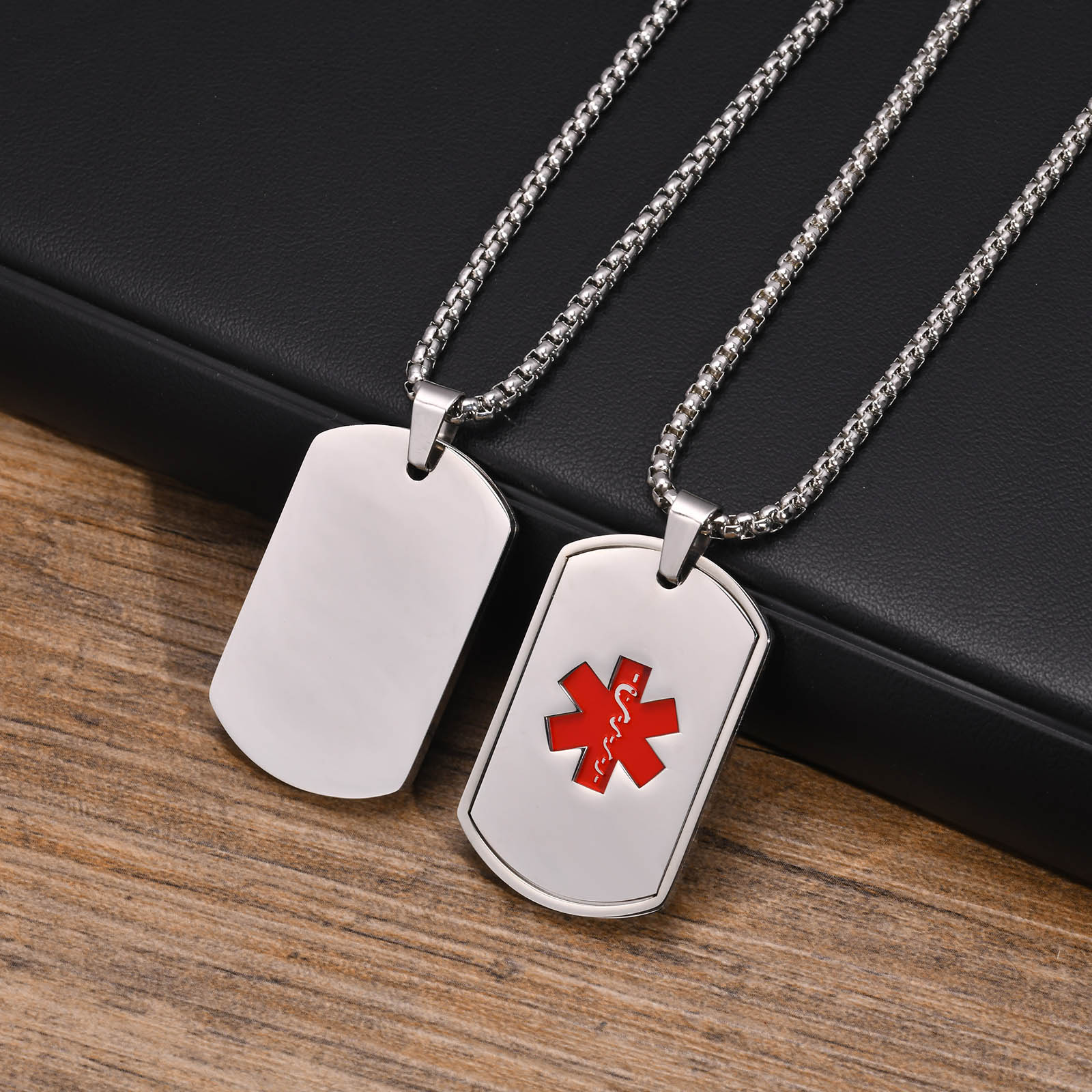 Collana ID avviso medico Vnox  - Mens Dog Tag Necklace recensione e prezzo