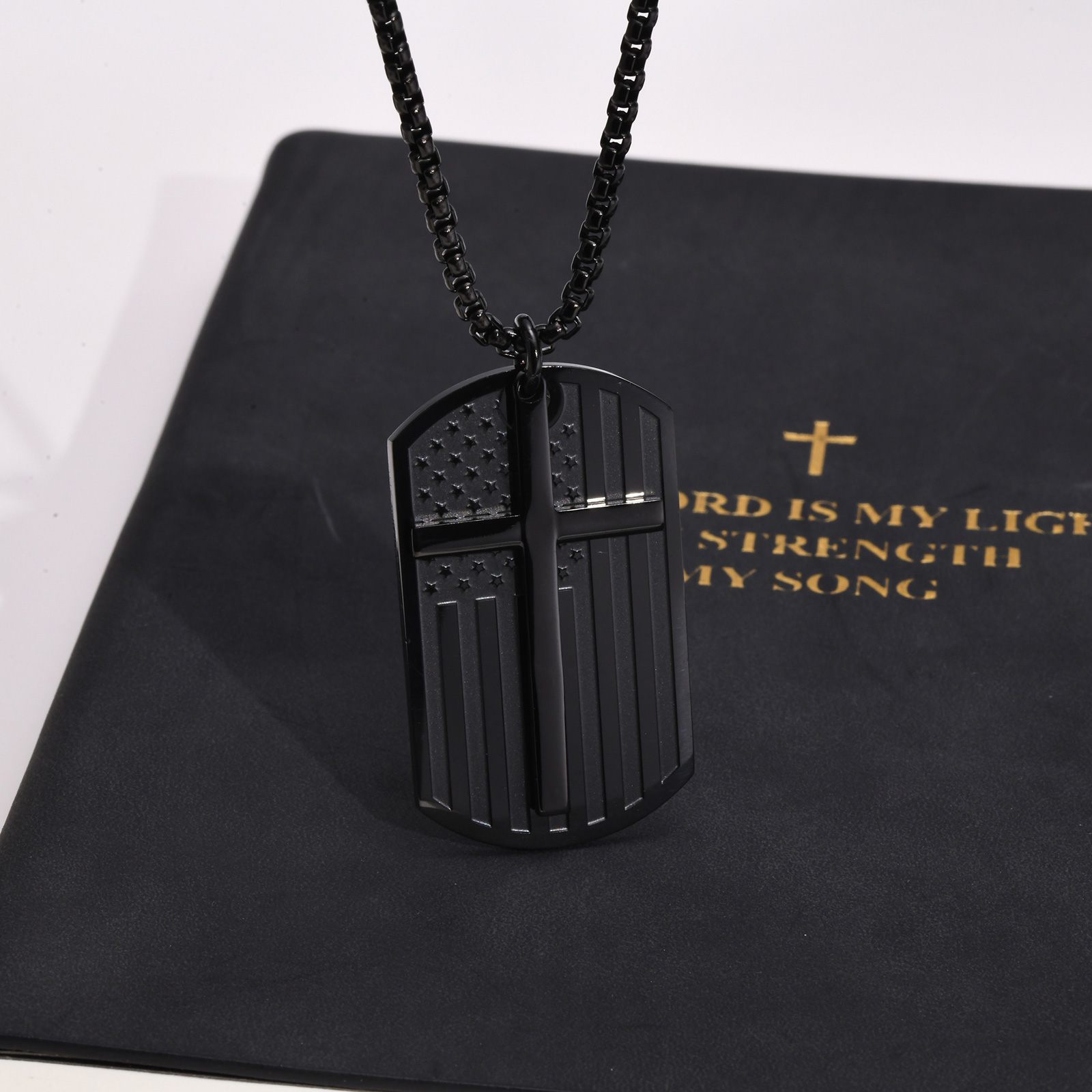 Collane con croce nera da uomo - Mens Dog Tag Necklace recensione e prezzo