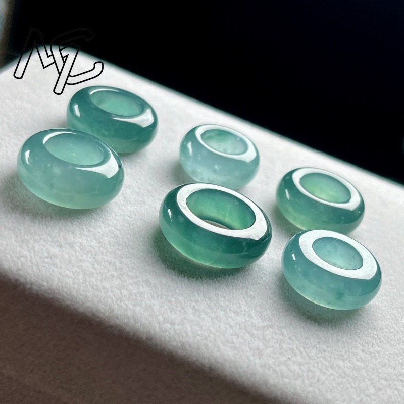 Anello con Ciondolo Smeraldo N - Jewelry & Watches Bench recensione e prezzo