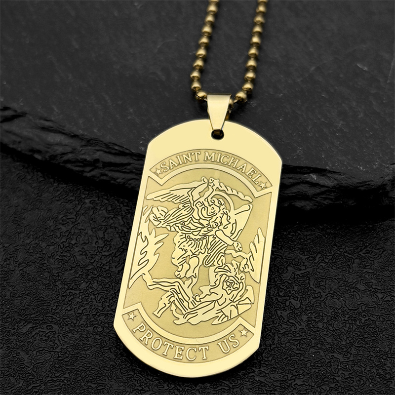 SAINT MICHAEL PROTECT US Archa - Mens Dog Tag Necklace recensione e prezzo