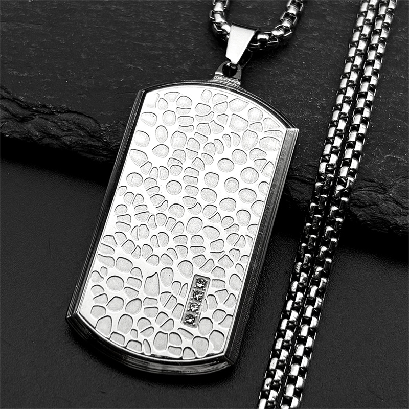 Collana con ciondolo targhetta - Mens Dog Tag Necklace recensione e prezzo