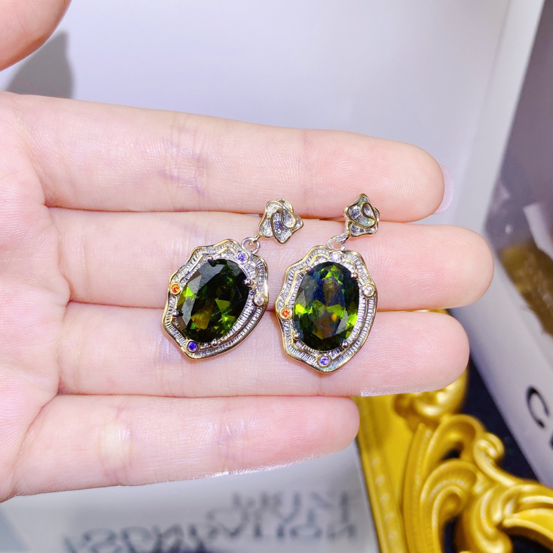 Set di collana con ciondolo 'G - Used Jewelry Watches recensione e prezzo